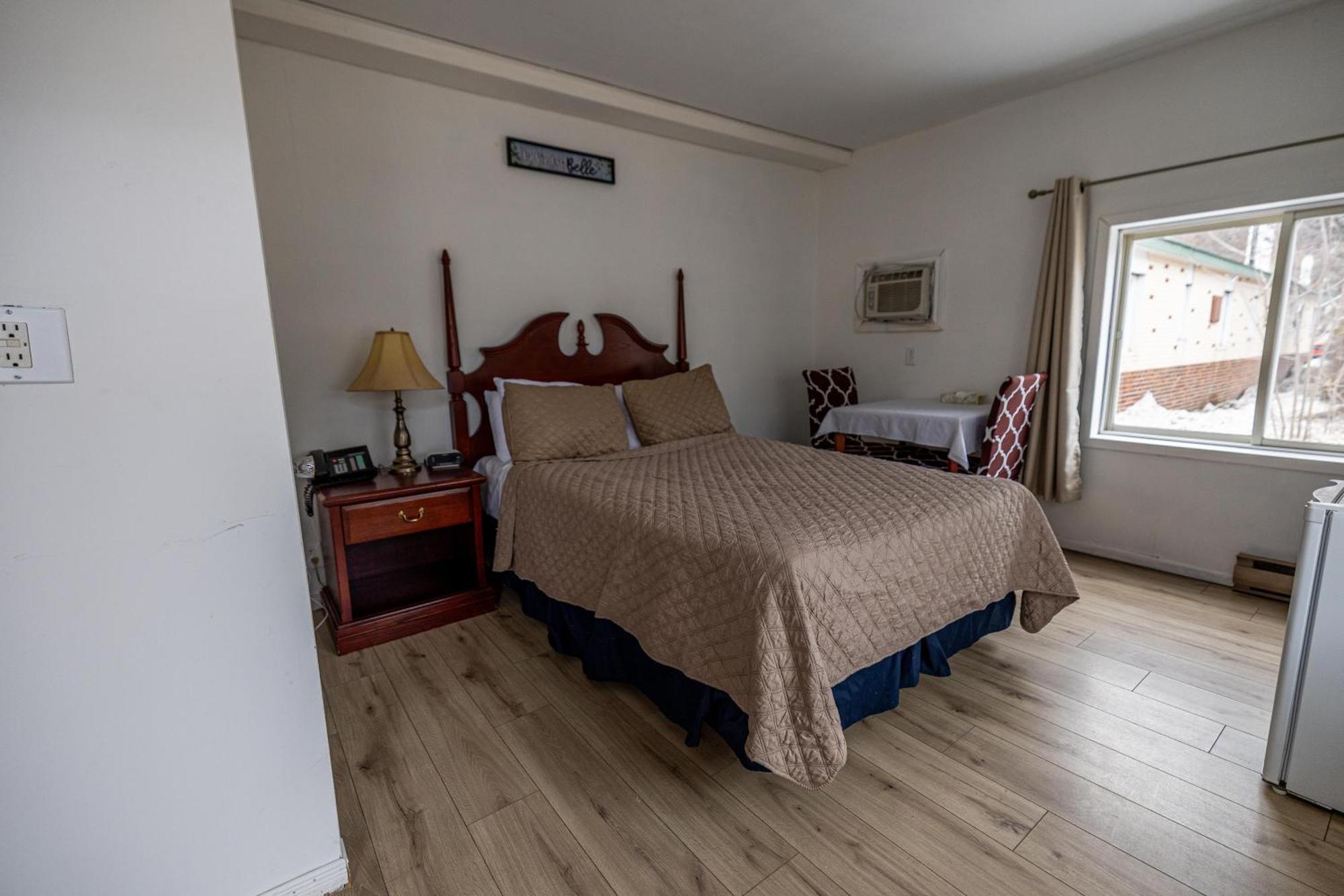Motel Deblois Сент-Анн-де-Бопре Екстер'єр фото