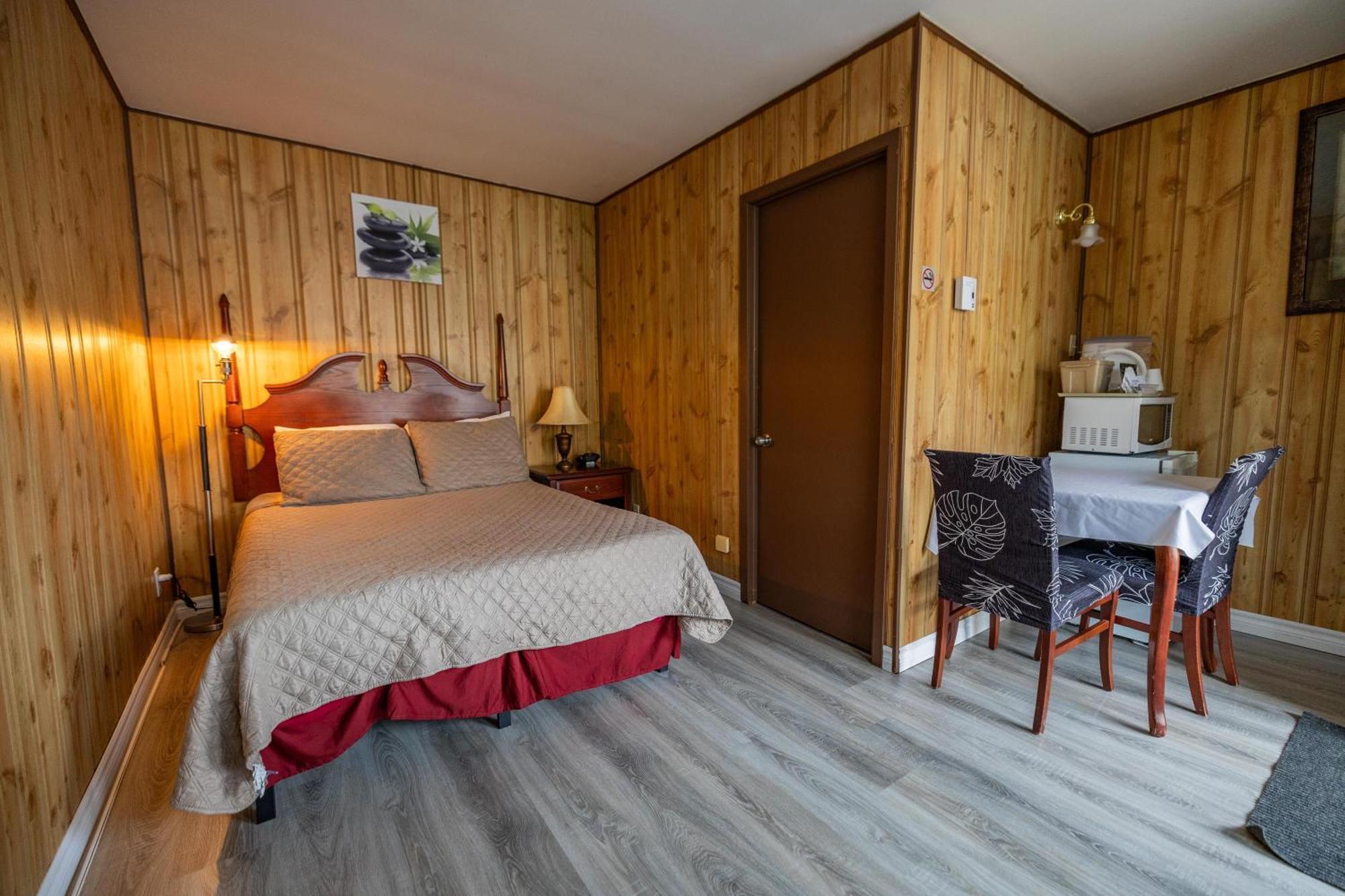 Motel Deblois Сент-Анн-де-Бопре Екстер'єр фото