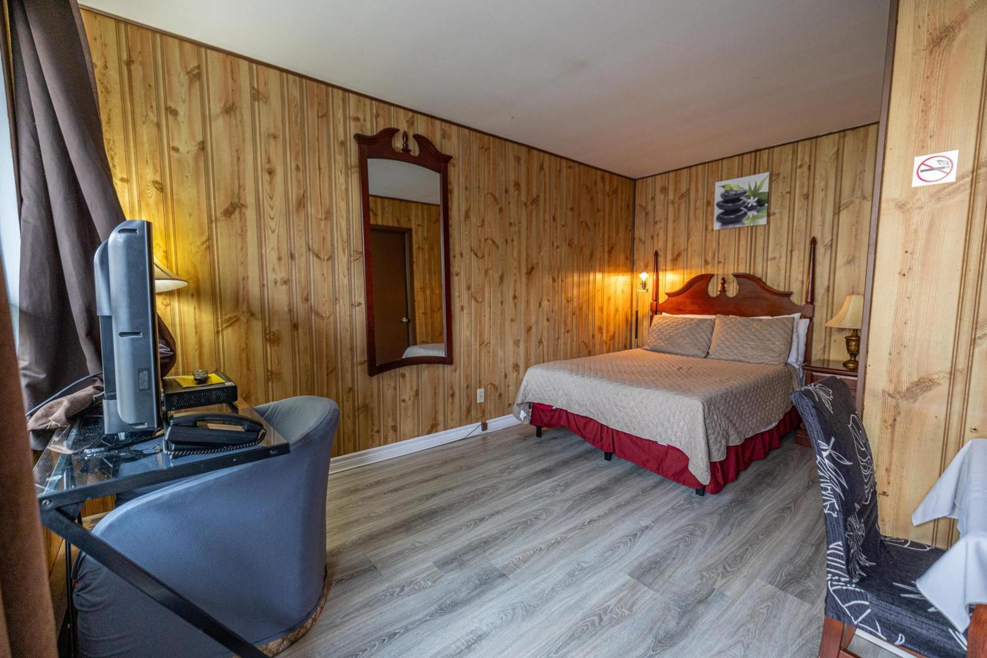Motel Deblois Сент-Анн-де-Бопре Екстер'єр фото